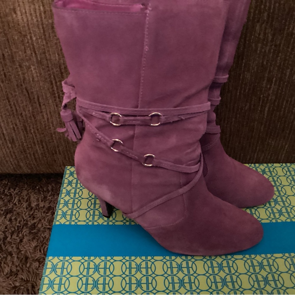 Hot in Hollywood Suede Leather Ankle Boots Sz. 8